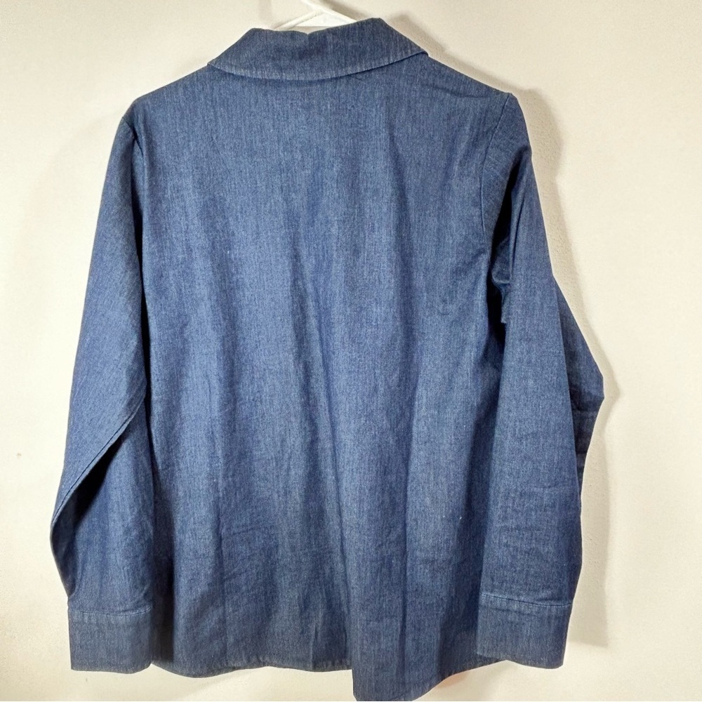 Quacker Factory Navy Lightweight Denim Button Blouse Christmas Embroidery Size M - Picture 3 of 13